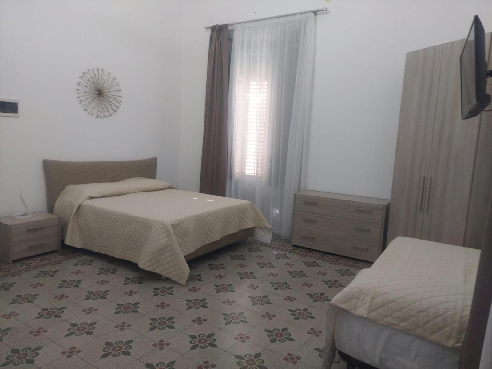 Guest House Lamphotel Militello Palermo Exteriér fotografie