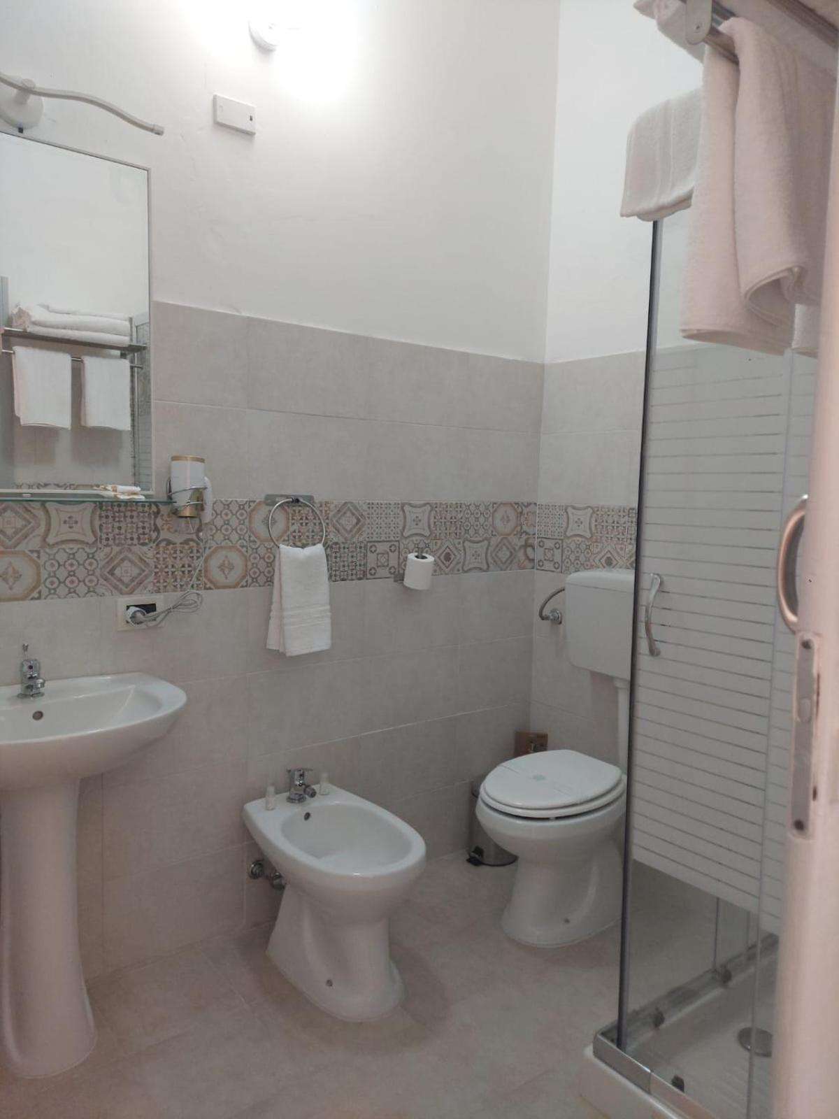 Guest House Lamphotel Militello Palermo Exteriér fotografie