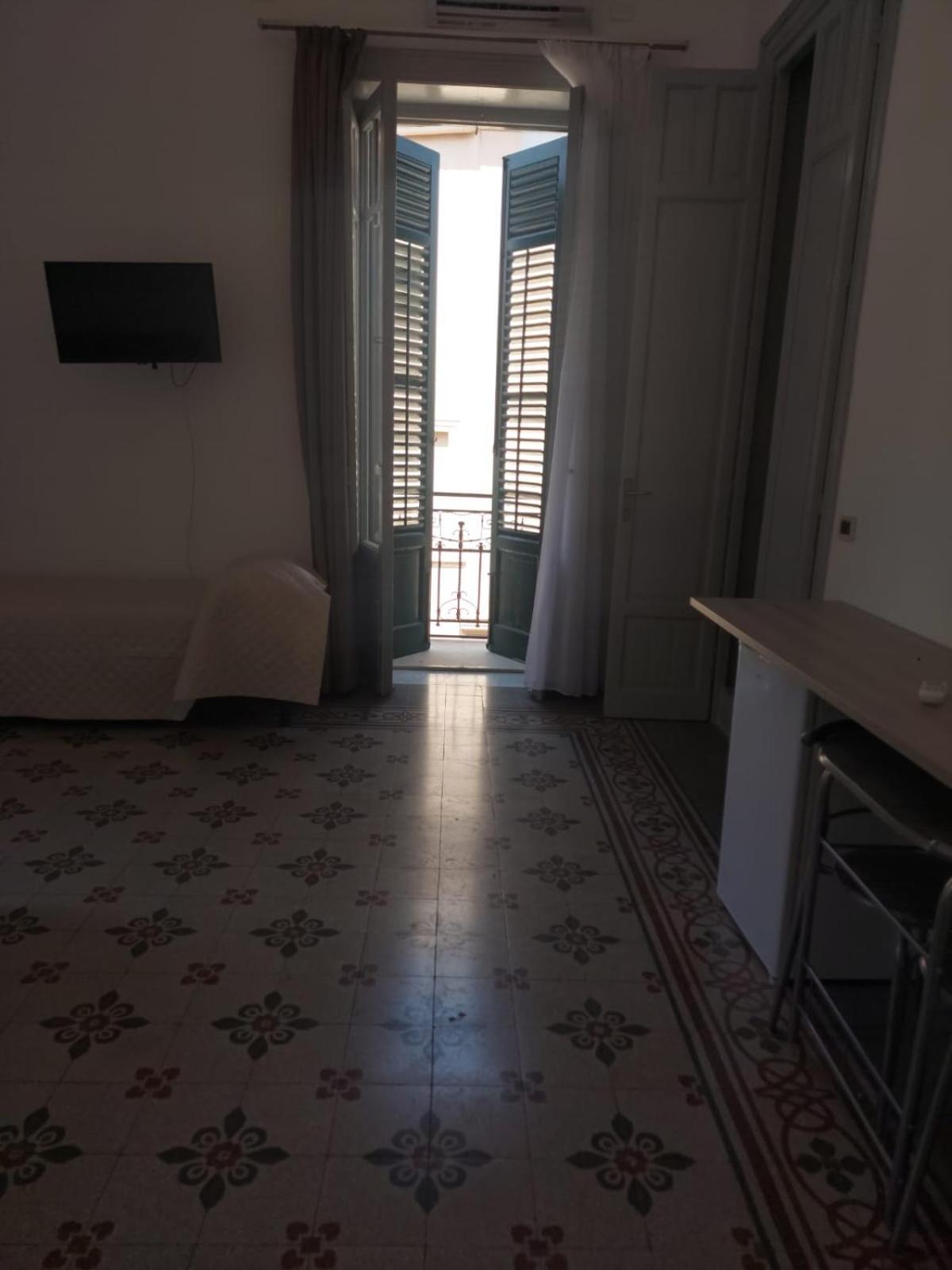 Guest House Lamphotel Militello Palermo Exteriér fotografie